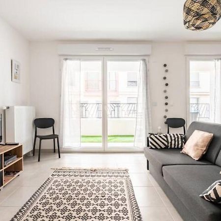 Home-Like Apartment Near Disneyland 쉐시 외부 사진