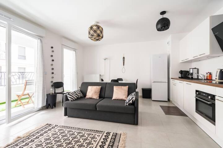 Home-Like Apartment Near Disneyland 쉐시 외부 사진