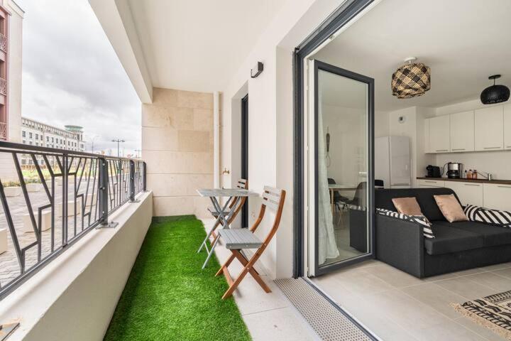 Home-Like Apartment Near Disneyland 쉐시 외부 사진